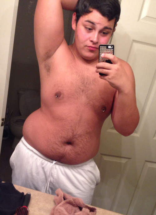 buriedbygayflesh:  by www.cumguzzlediva.tumblr.com 