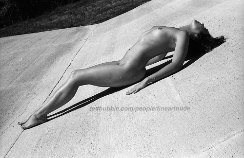 bgrossmanfineartnudes:  lens: Soviet Jupiter 8 50mm f/2camera:  Canon VL rangefinderfilm:  Fomapan 100model:  Tara