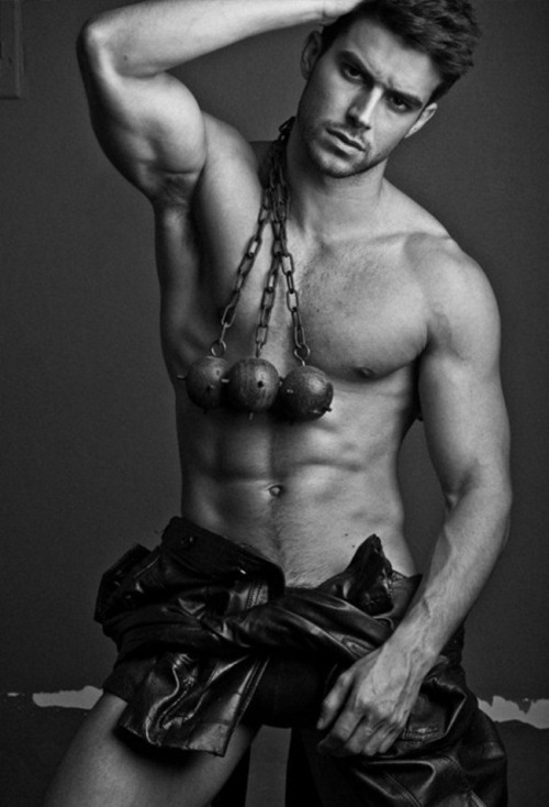 hotastobemyhusband:  methylol:  JUNIOR MAGAZINE: BERNARDO VELASCO BY PHOTOGRAPHER LUCIO LUNA source      (via TumbleOn)
