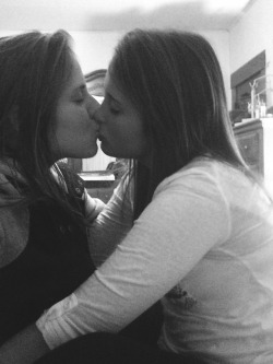 www.tumblr.com blog view sweet-rough-lesbian-kisses