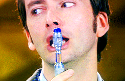 weeping-who-girl:  The Twelve Davids of Christmas Part 2 (3/12)  Ten Davids Sonic-ing