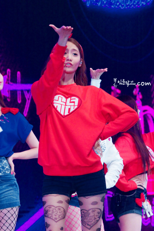 yoonaddictcom:by YoonaYa.com (2) 