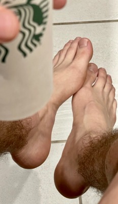 Porn photo dannycon:brotoes602:You want Starbucks or