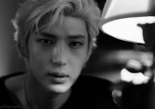 galaxymagick:너의 모습을 꿰뚫어봐 beautiful thoughts of you 감수성을 적셔주는 sign, see something new~