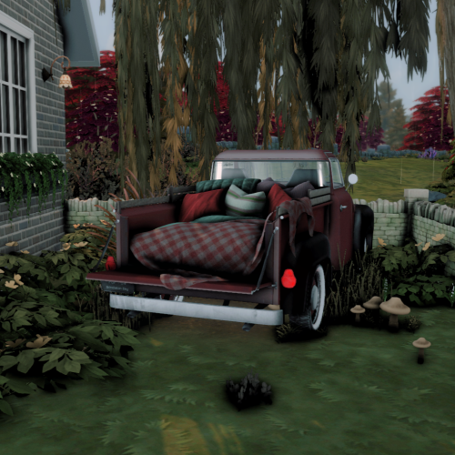 Bodhi's Housesome Little Peeks Into His Inherited Henford Farmhouse
