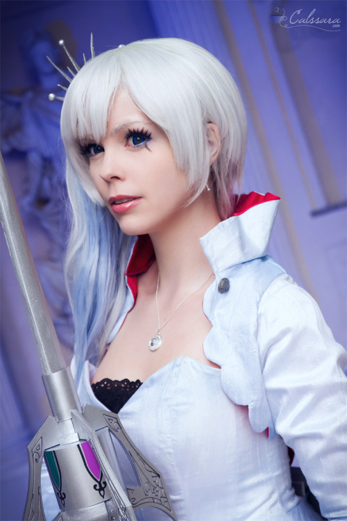  My Weiss Schnee (RWBY) costume <3!~~costume, make-up, model by me (http://facebook.com/calssara.