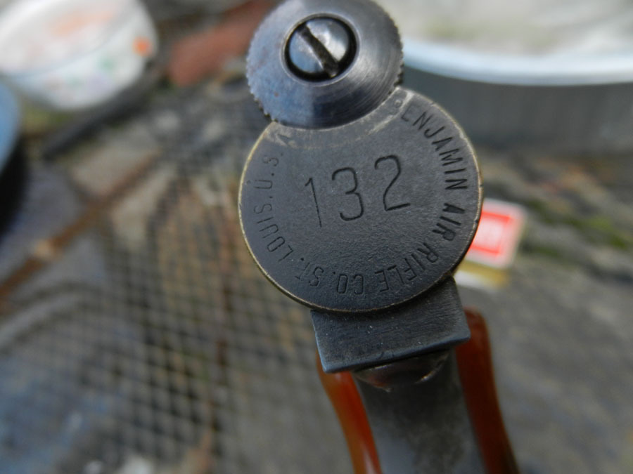 yeoldegunporn:  .22 Benjamin Franklin air pistol courtesy of “cncman” of Gunboards.com