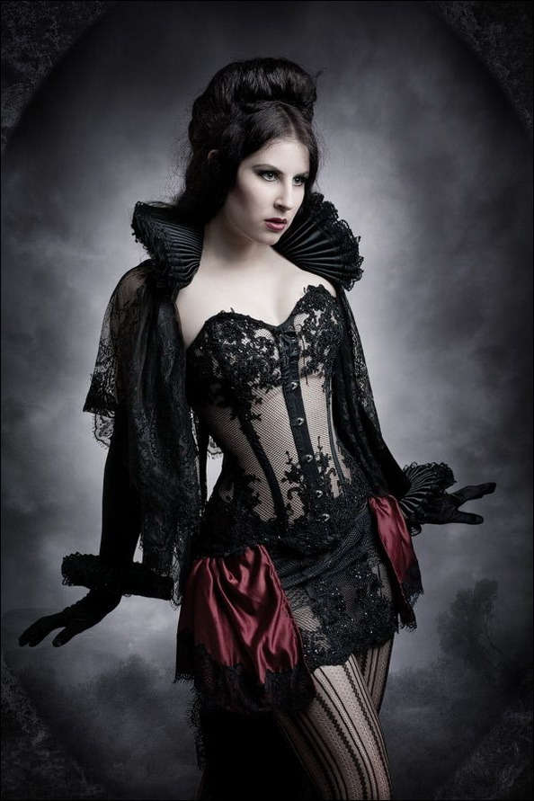 corset-fetish:  Corset FetishCorsets on Twitter