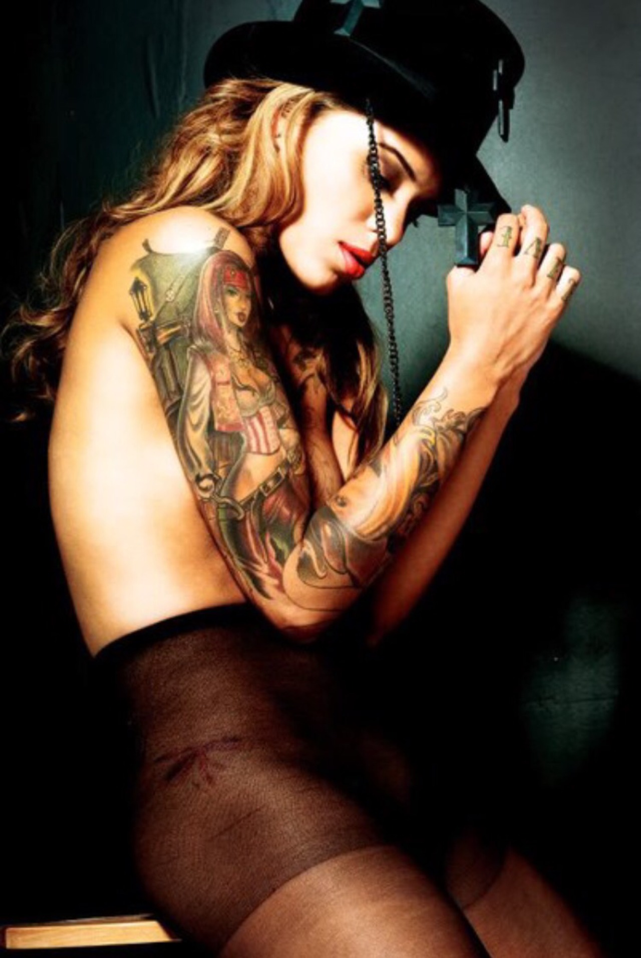 majjesticinkedgirls:  majjesticINKEDGIRLS:  ARABELLA DRUMMOND   Source: is in the
