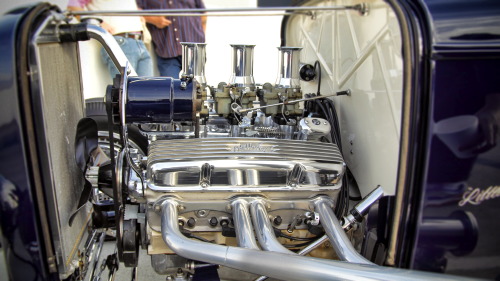 world-on-wheels:  Little Sister Breakfast Club L.A. Petersen Automotive Museum 