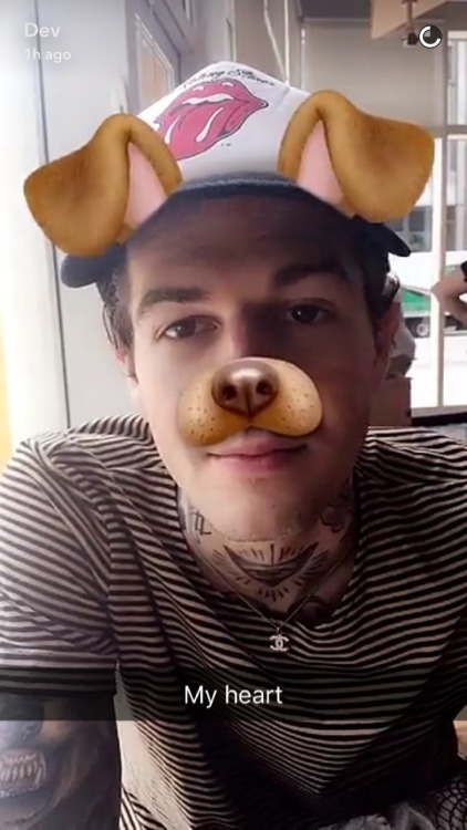 tiringnbhd:  cute cute cute  @olddirtytshirt