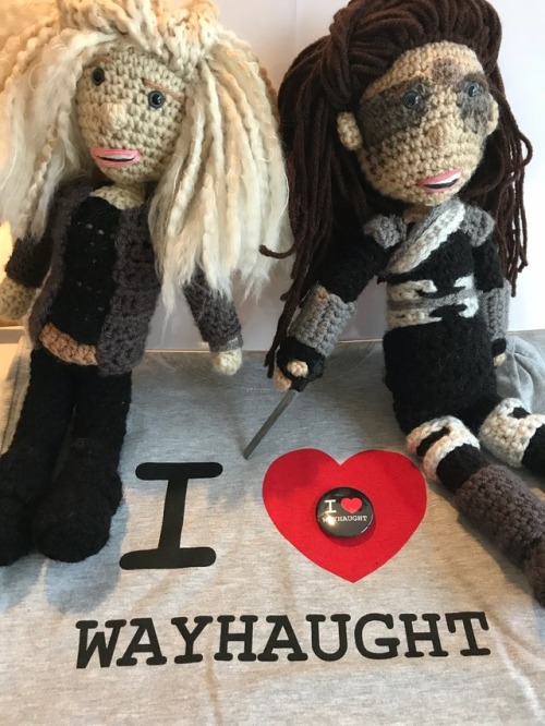 fangirlshirts:It’s a WayHaught trifecta for today’s ClexaCon Booth Preview! We’re 