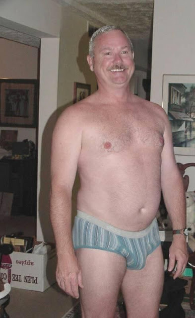 sp000:  Bill: One of the hottest daddies to ever walk the earth.  STILL the hottest guy ever!