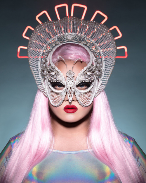 newyorkcityhomo: pearlsgf:  when kim chi actually got the theme right and looks better than 99% of the celebrities attending the met gala  (photos by Eli Rezkallah)    Omg I’ve never loved her so much more Yas Fucking Queen 