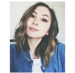 reggaeairhorn:  so-glad-were-neighbors:  I get that everyone is on that Ruby Rose hype train, but I’d like to take this moment to appreciate this biracial beauty Kimiko Glenn! *heart eyes emoji*  I never see her on my dash why yall so fake?