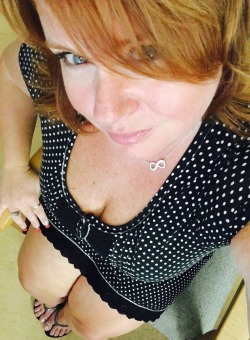 Prettylilredhead:  Prettylilredhead:  It’s Friday Eve!! Rockin’ Some Polka Dots