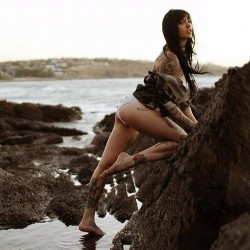 nekomarie:  This is my favorite photo in the whole world. ❤❤grystphoto.com❤❤ #model #legs #pins #barefoot #beach #rocks #populagram #dailyphoto #instadaily #instagirls #model #ink #tattoos #thighs #leotard #longhair #waves #ocean #photoshoot #windswept