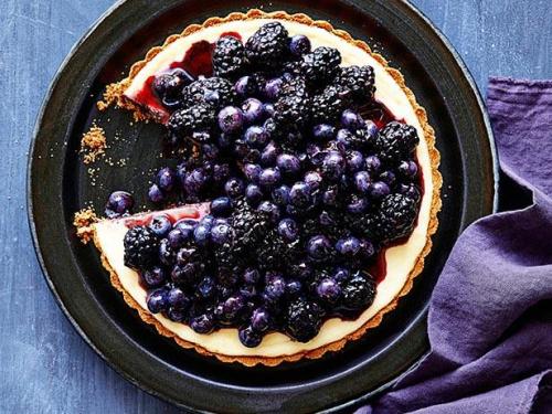 ☀ Vageta looks like a Black and Blue Cheesecake Tart as requsted by anon ☀