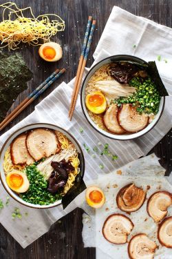 intensefoodcravings:  Tonkotsu Ramen | CuriousNut 