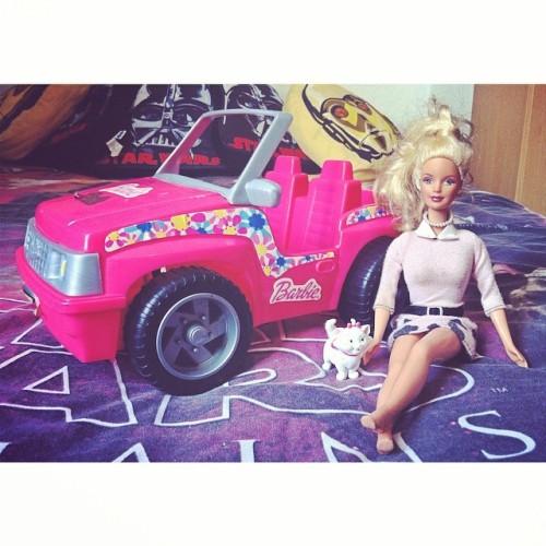 Carboot finds part 2: 1994 Barbie Jeep &amp; 1991 Barbie doll for £1.50 and little Marie figure from
