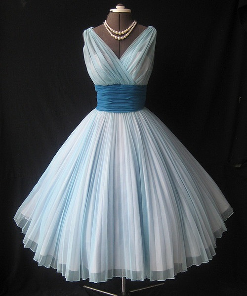 I want this dress.