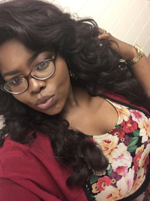 graficallysmart:Sexy. Smart. Goofy AS HE’LL!GET YOU ONE!!Follow Me!ig: smartchicksc: supersmartchick