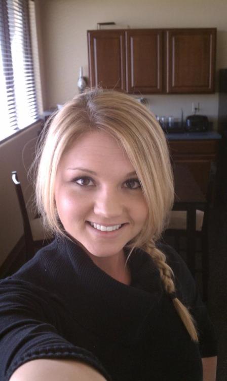 egacpl7879:  mymarinemindpart3:  mm this sexy girl right here… part 1  That’s one sexy girl for sure :) J&H