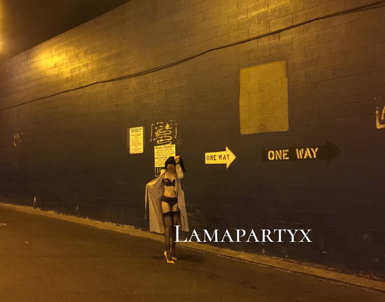 lamapartyx:  zhangjiayinqi:  lamapartyx:  庆祝三千粉👄👄👄👄  帮妹妹转👏🏻👏🏻👏🏻