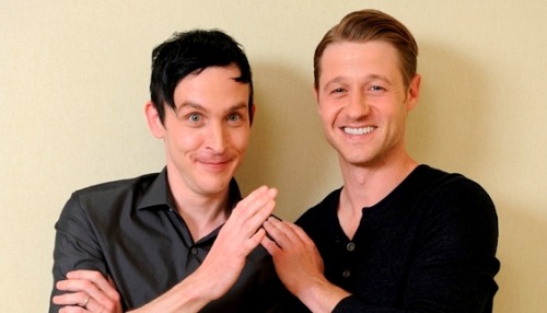 magicwhodreamer:Real-Life Friendships: Ben McKenzie &amp; Robin Lord TaylorB: because we have an