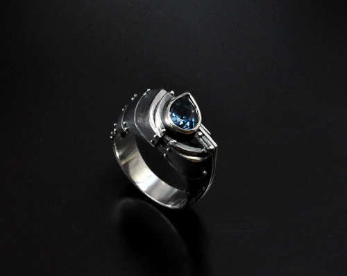 gatojewelry: Industrial ring “Probatundum”sterling silver, natural topaz London Blue