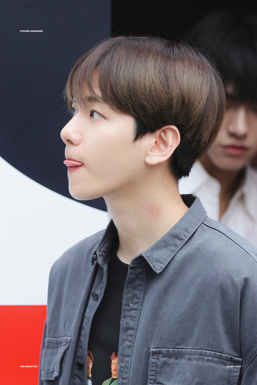 happybbh:  kyoong magazine | do not edit (1,2)