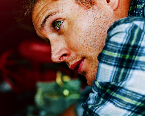 deancapdaily:Tickles my pickle cap series [4/?] Dean: Disney princess green eyes Me: Heart eyes