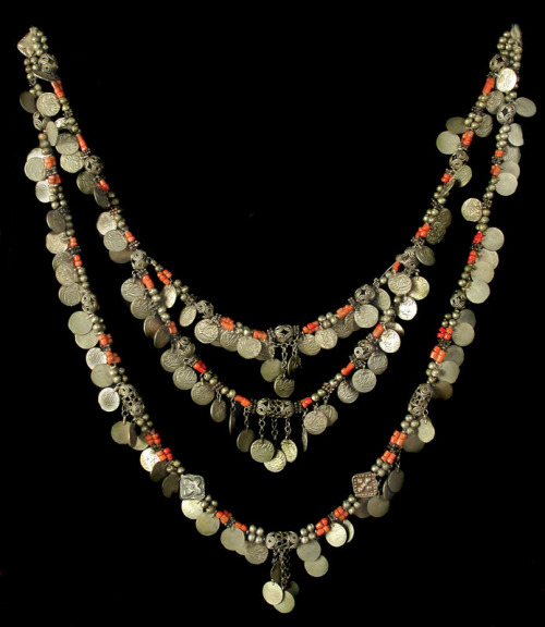 Uzbekistan | Jewellery from the collection of the Museum of Applied Arts in Tashkent | 19th - 20th c