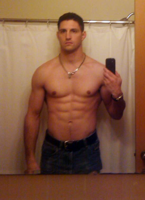 boinkmedead:  Would fuck him in a heartbeat. 