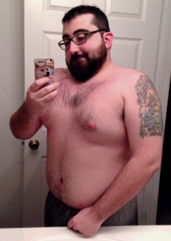 kabutocub:  thesamplingparadise:  :-D I feel so much more confident with my hair cut and beard trimmed. People can stop thinking I’m a vagrant now.  AHHH!!! So fucking cute! I got hot friends, yay!! lol 