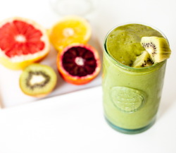 findvegan:  Winter Citrus Green Smoothie