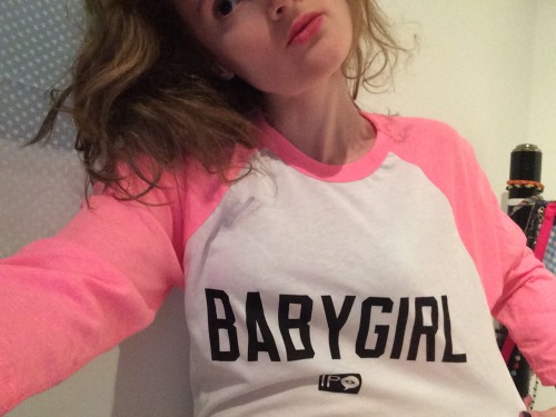 nymphetfashion:  opheliacnymphet:To keep or not to keep?  Babygirl Print Top