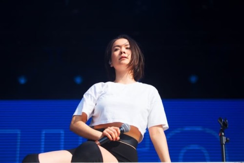 papapiusxiii:Mitski photographed by Mary Kang at the ninth annual Governors Ball Music Festival, hel