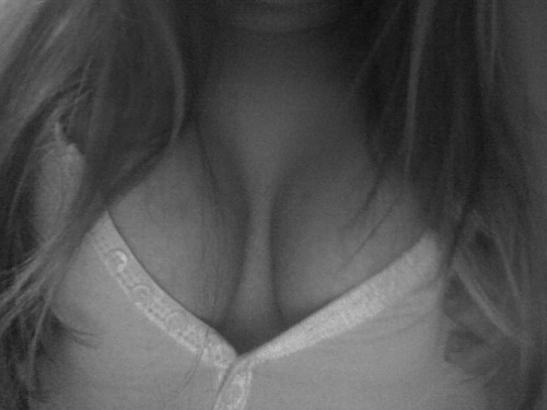 anch0redhope:  BOOBIES 