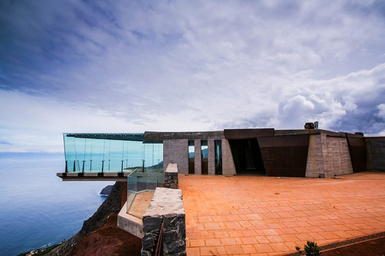 nonconcept:  Abrante Lookout, Santa Cruz de Tenerife, Spain by Jose Luis Bermejo