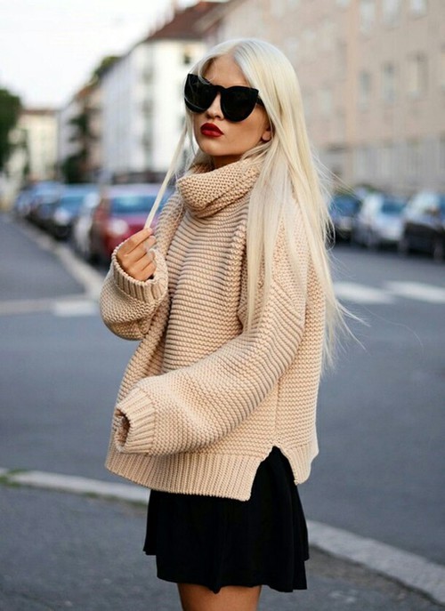 fabulous-fashionn:  Sweater | Shop the look here 