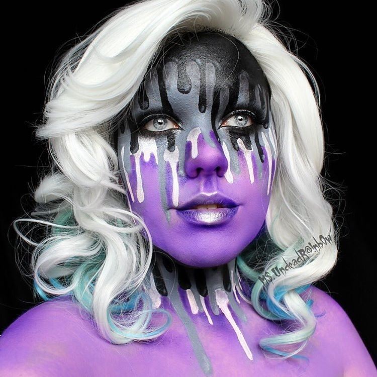 <p>@msundeadrainbow is giving us some purple love with this look 💜<br/>
#undiscovered_muas #makeup #makeuptutorial #makeuplover #makeupaddict #makeupartist #makeuplook #makeupart #GoGetGlitter#dupemag #wakeupandmakeup #amazingmakeupart #alternativemakeup #makeupartistworldwide <br/>
#asexual  #bodypaint</p>