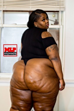 blackbbwonly:Shouts Out to @megginsonlphotography