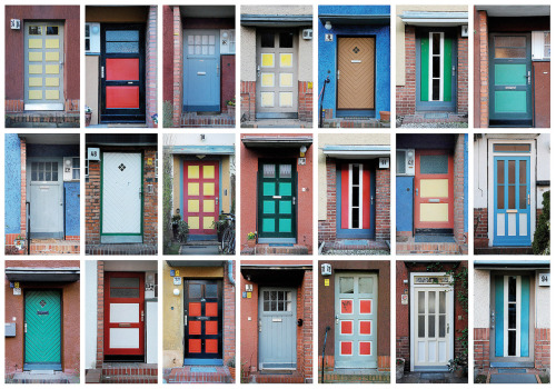 Bruno Taut, Doors of the Hufeisensiedlung Berlin, 1920s. Unesco World Heritage. Ben Buschfeld. Via 