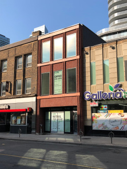 556 Yonge Street Contemporary Facade Design
ERA Architects Inc. (2021)
Retained as a design consultant for the project, our team prepared elevations and details to support the architect of record, K&K Architects. ERA developed
a contemporary exterior...