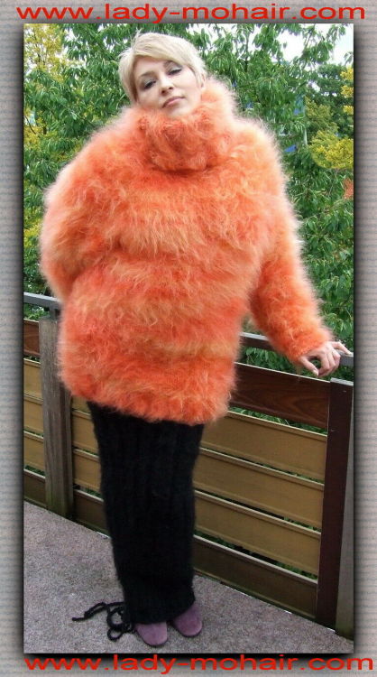 mohair-heaven: Langhaar LUXUS Mohair FUZZY SWEATER PULLOVER gelb-orange M-L