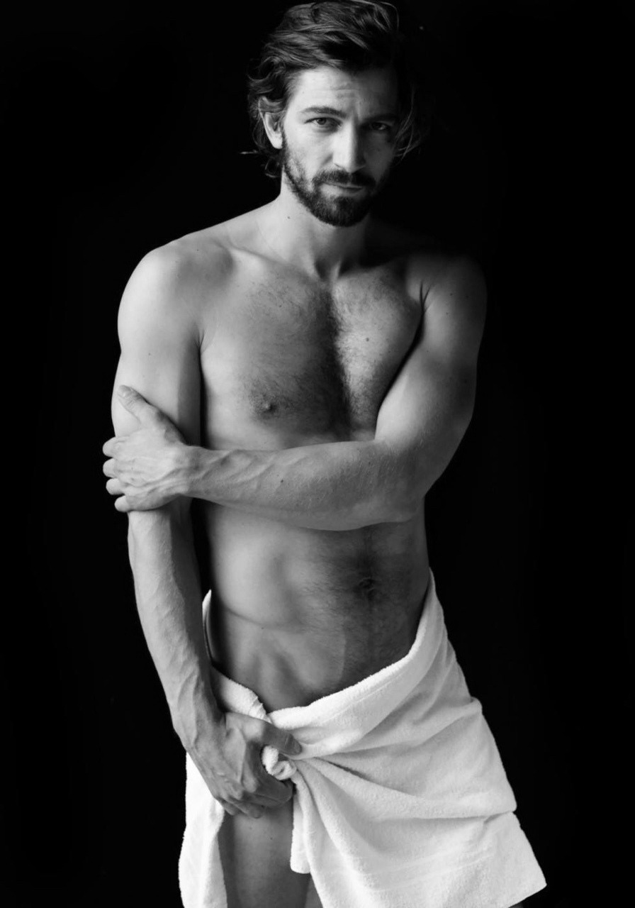 kamante1:  The Lost Boy /Male Photography/more at http://kamante1.tumblr.com/  Noir