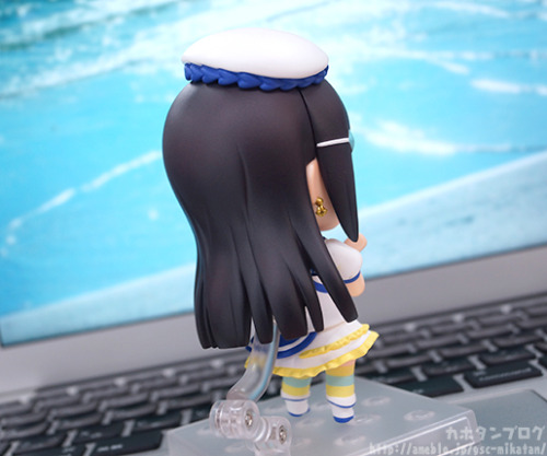 Official preview images of the Dia Nendoroid have been posted! She comes with an Uranohoshi fan to h