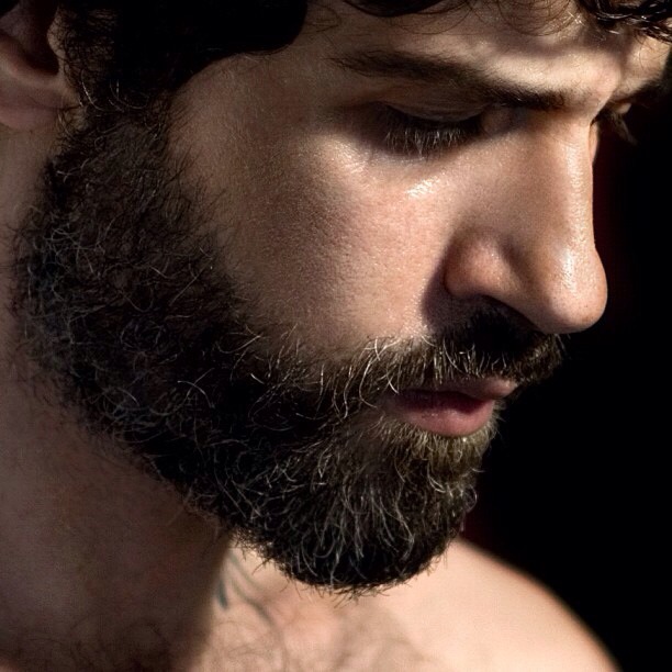 beardburnme:  Jaw droppingly hot