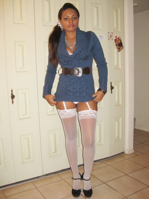 candy-caney:  Follow me at http://candy-caney.tumblr.com/ You’ll be glad you did, https://twitter.com/CandyClair1 Phoenix,AZ ,  reblog me have fun   Sexy